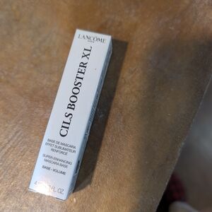 Lancome Cils Booster XL Mascara Base - White